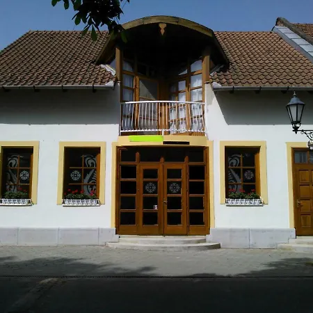 Borálom Apartman Tokaj Exterior foto